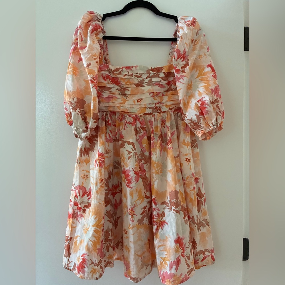 A&F Floral Puff Sleeve Midi Dress in Peach, Coral & Cream